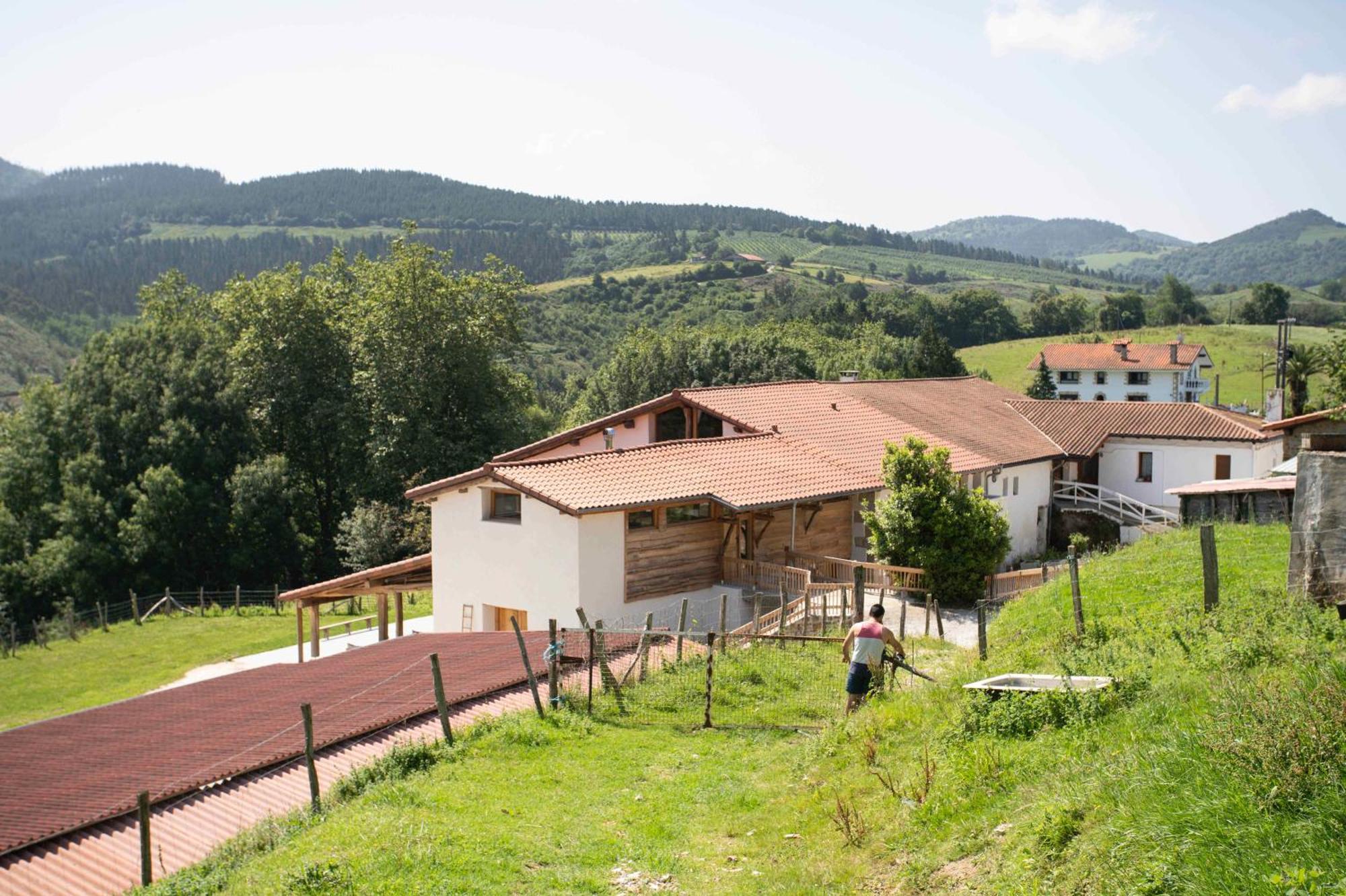 Paorra Baserria Hotel Aia